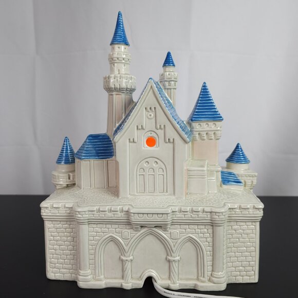 Disney - VTG Magic Kingdom Cinderella Castle Lot Sears 1988 Light-Up Castle - Picture 2 of 11